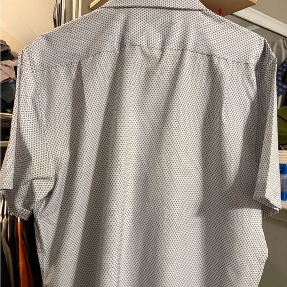 Rugby Men's White and Blue Patterned Dress Shirt - Picture 4 of 4